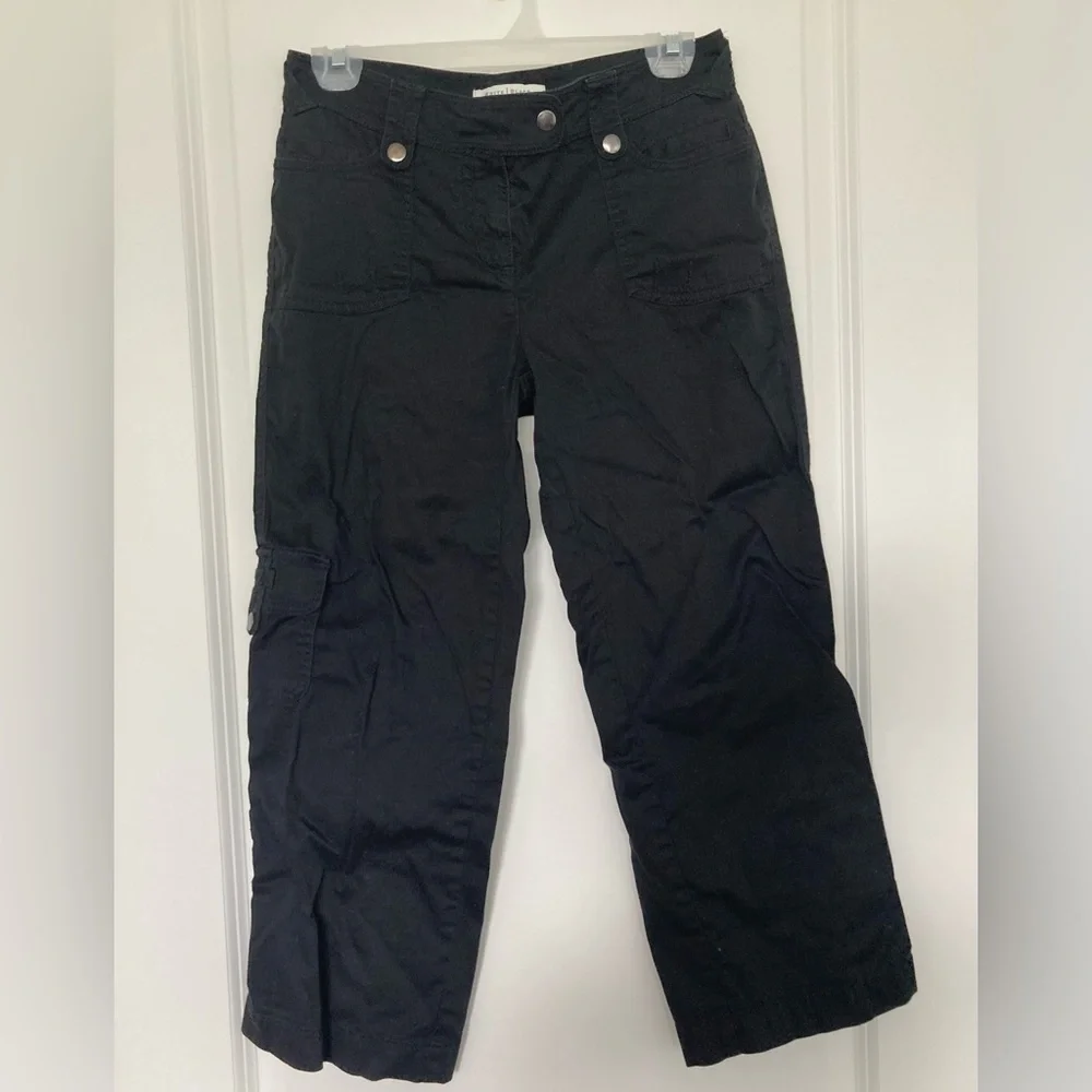 White House Black Market Black Cargo Style Pants Women’s size 00